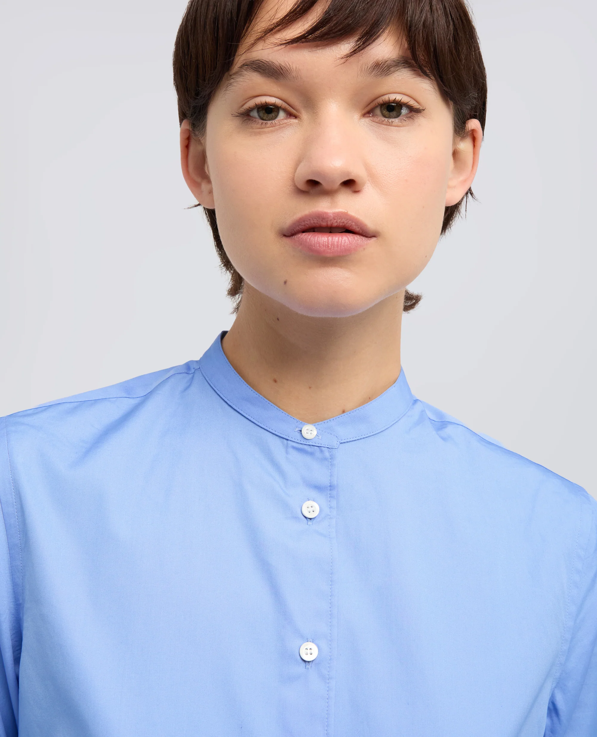 CAMICIA CLASSICA IN POPELINE DI COTONE CON COLLO ALLA COREANA - AZZURRO - Image 4