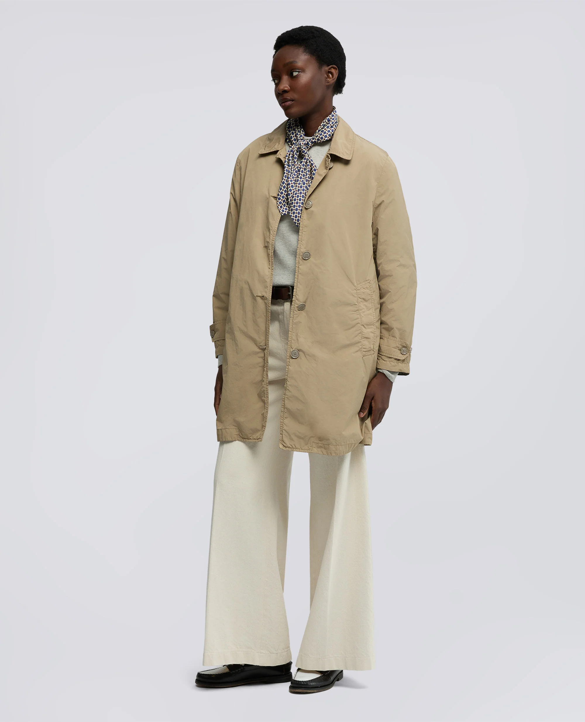 IMPERMEABILE IN POLIESTERE E NYLON COMPATTO - BEIGE - Image 2