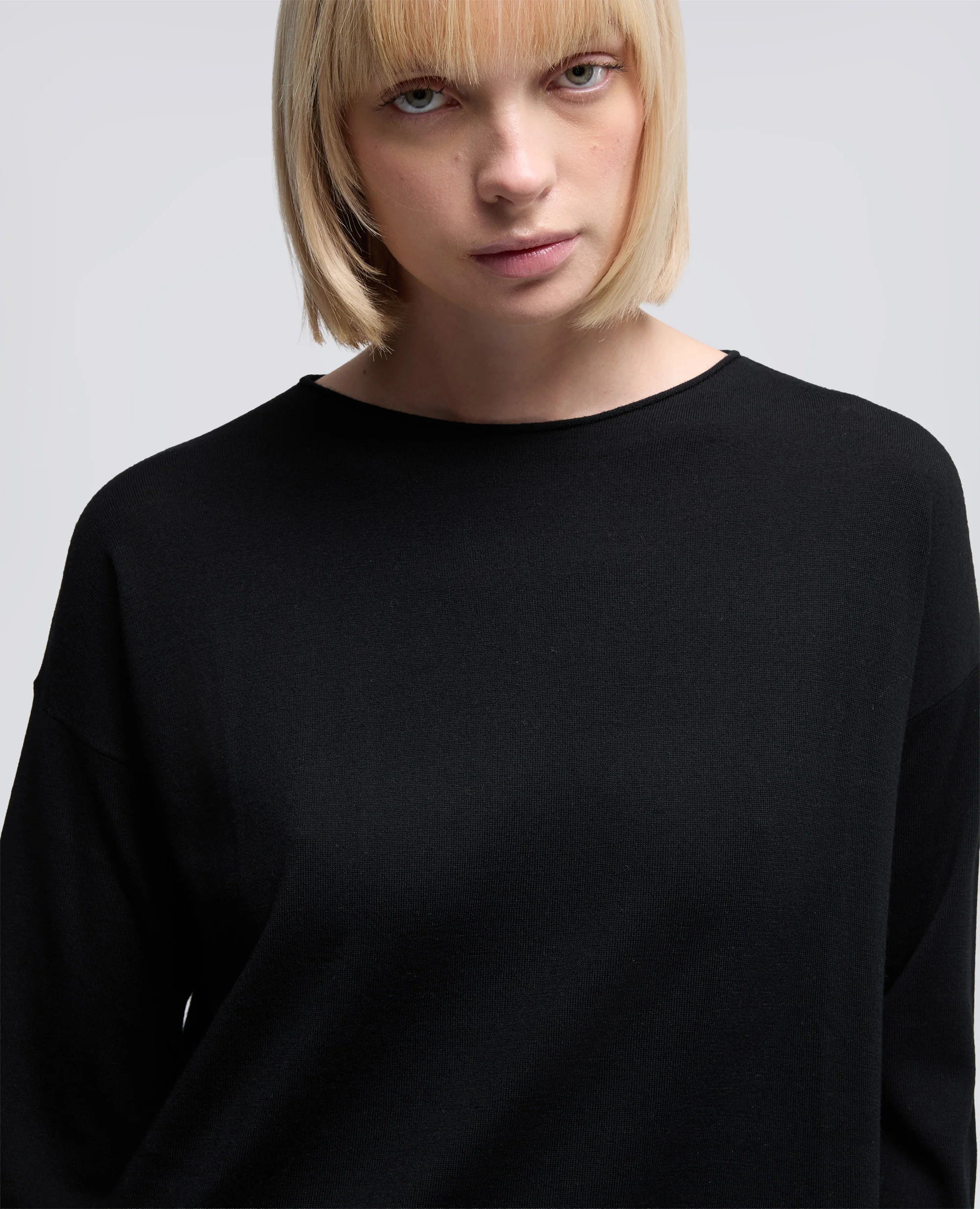 MAGLIA CON SCOLLO A BARCA - NERO - Image 4